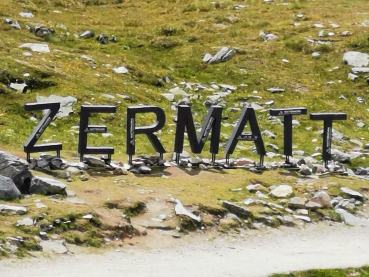 Emelie Zermatt 4**** Apartment Luaran gambar